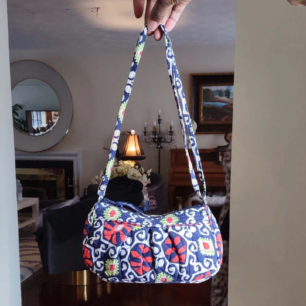 Vera Bradley Blue and Red Patterned Small Shoulder Bag With Coin Pouch - Picture 1 of 11